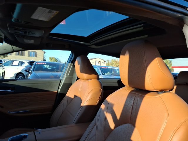 Used 2019 Toyota Avalon Limited w/ All Weather Liner Package FWD image 18