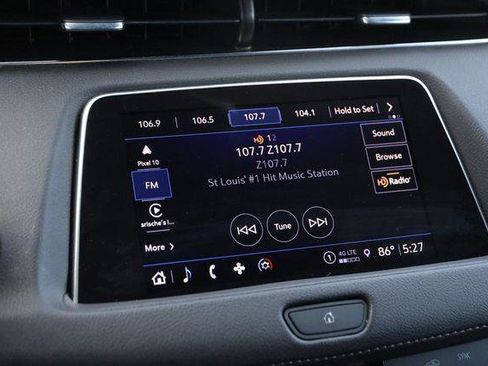 Used 2023 Cadillac XT4 Premium Luxury AWD/4WD image 17