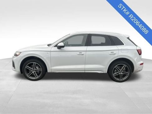 Used 2024 Audi Q5 e Premium Plus image 4