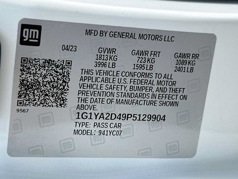 Used 2023 Chevrolet Corvette Stingray Coupe w/ 1LT RWD image 28