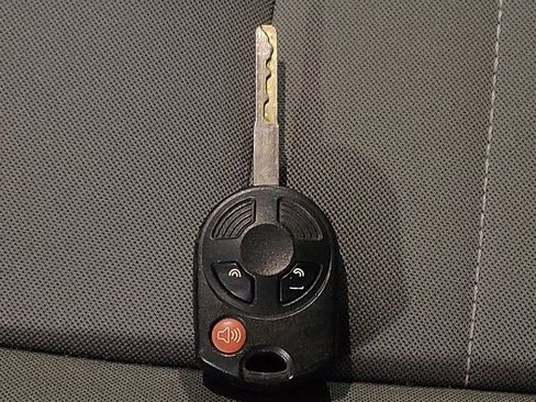 Used 2016 Ford Escape SE image 32