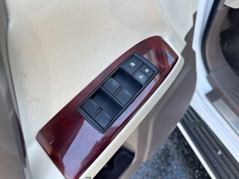 Used 2012 Lexus GX 460 image 22