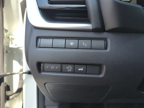 Certified 2023 Nissan Rogue Platinum w/ Platinum Premium Package FWD image 43