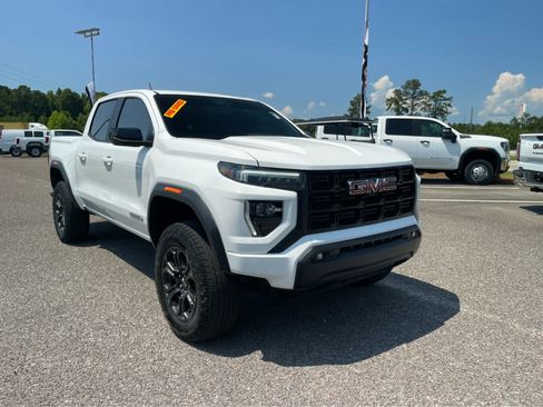 Used 2024 GMC Canyon Elevation w/ Elevation Premium Package RWD image 3