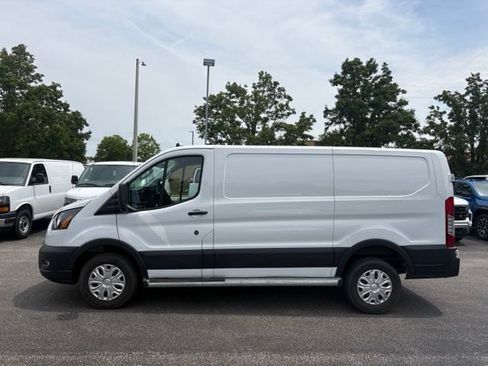 Used 2025 Ford Transit 250 Low Roof w/ Exterior Upgrade Package RWD image 2