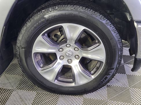 Used 2022 RAM 1500 Laramie image 9