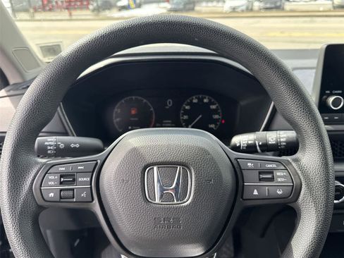 Used 2024 Honda CR-V EX image 18