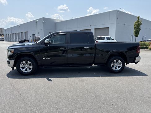 Used 2022 RAM 1500 Laramie AWD/4WD image 6