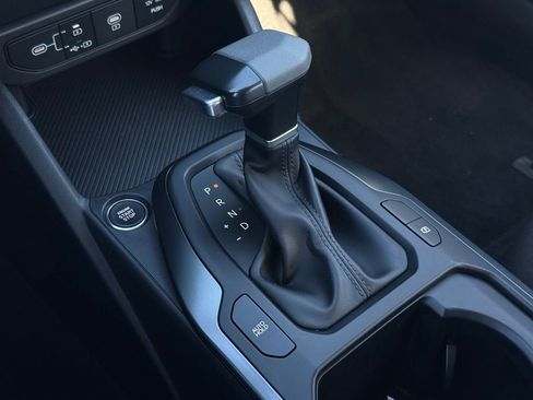 Certified 2025 Kia K4 LXS image 37