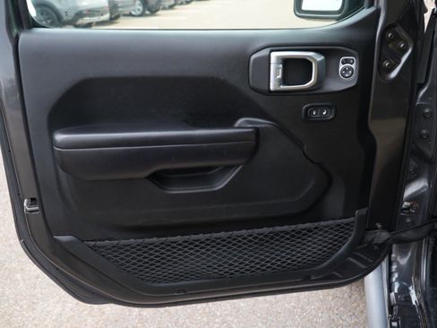 Used 2020 Jeep Gladiator Sport w/ Quick Order Package 24S image 11