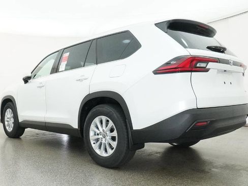 New 2026 Toyota Grand Highlander FWD image 24