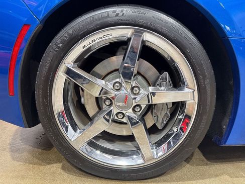 Used 2014 Chevrolet Corvette Stingray Convertible w/ 2LT Preferred Equipment Group image 31