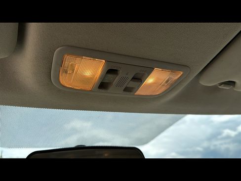 Used 2018 Honda HR-V EX image 17
