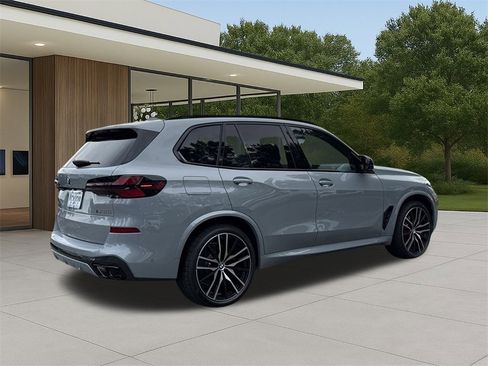 New 2026 BMW X5 M60i w/ Executive Package image 7