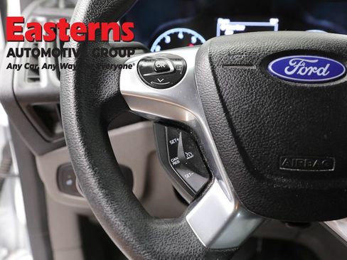 Used 2022 Ford Transit Connect XL FWD image 14