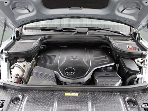 Used 2023 Mercedes-Benz GLS 450 4MATIC image 32