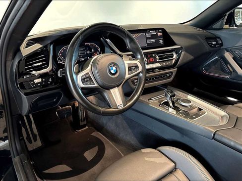 Used 2022 BMW Z4 sDrive30i w/ M Sport Package RWD image 7