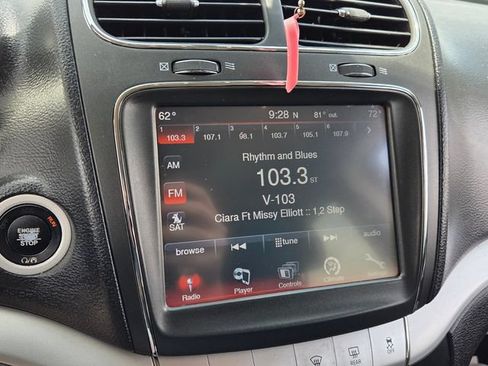 Used 2019 Dodge Journey SE w/ Premium Group FWD image 17