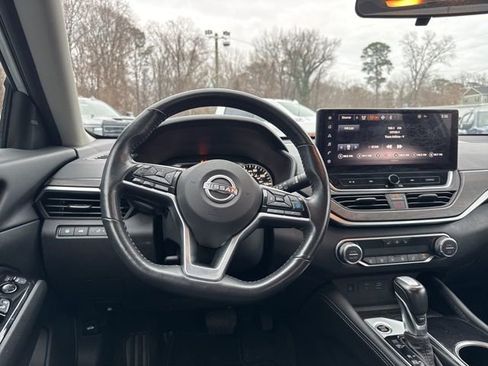 Used 2023 Nissan Altima 2.5 SL image 9