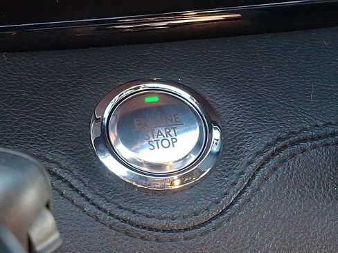 Used 2024 Lincoln Navigator Premiere image 24