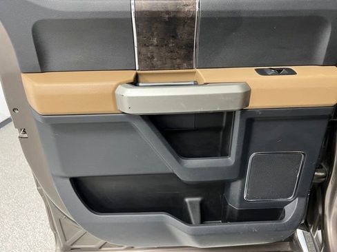 Used 2022 Ford F350 Lariat w/ Lariat Value Package image 39