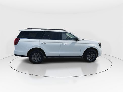 Used 2025 Ford Expedition Active image 9