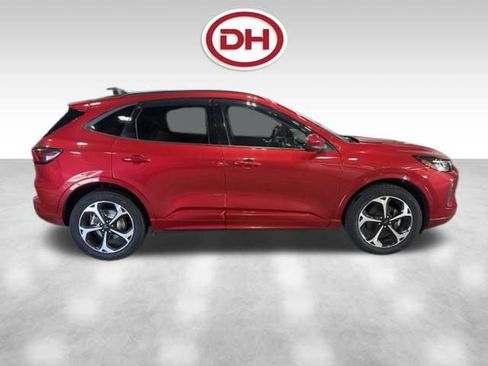 Used 2024 Ford Escape ST-Line Select w/ Tech Pack #1 AWD/4WD image 2