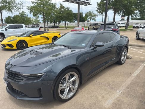 Used 2020 Chevrolet Camaro LT RWD image 1
