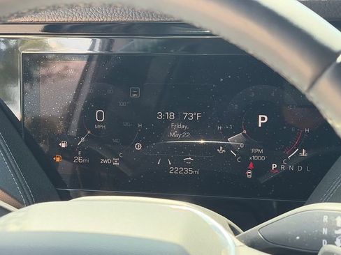 Used 2025 GMC Yukon XL Denali AWD/4WD image 25