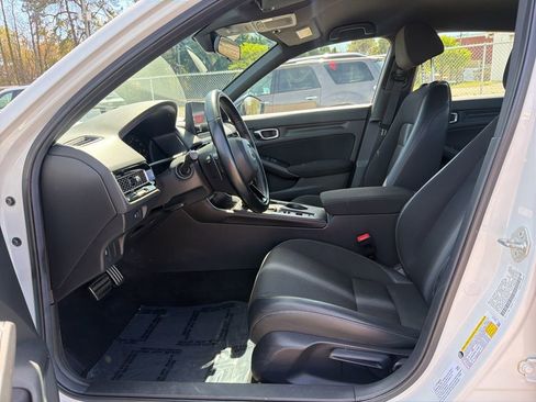 Used 2025 Honda Civic Sport image 14