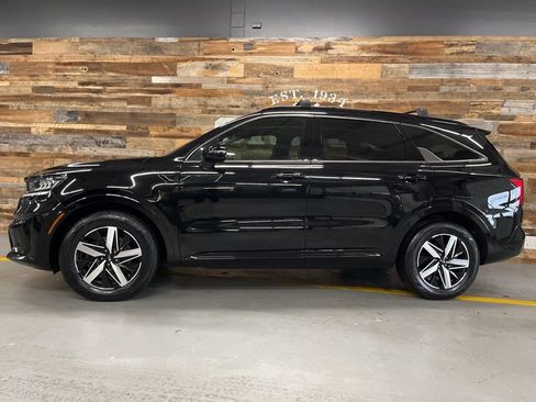 Used 2021 Kia Sorento S w/ Panoramic Sunroof Package image 18