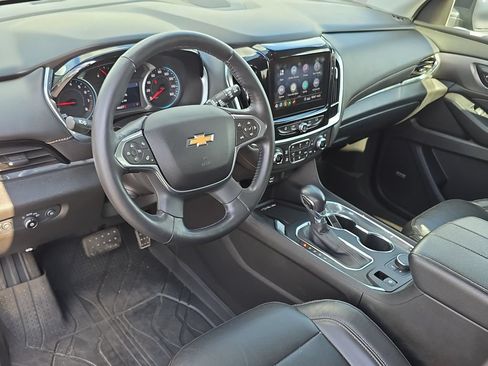 Certified 2021 Chevrolet Traverse Premier w/ Redline Edition FWD image 18