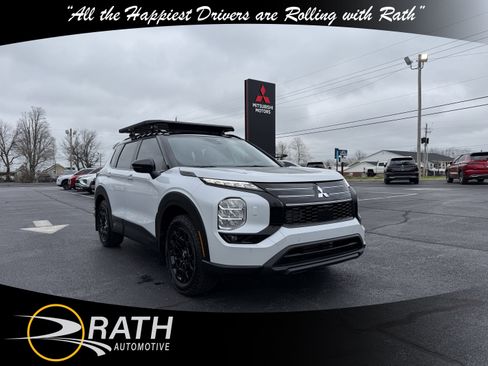 New 2026 Mitsubishi Outlander Trail Edition image 1