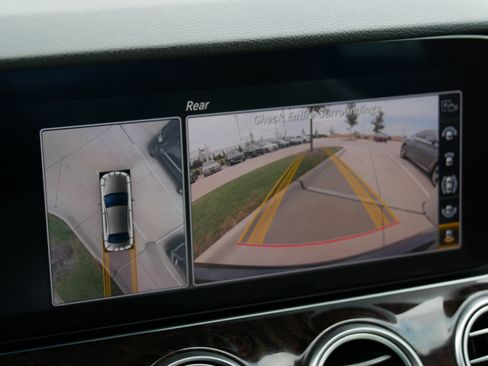 Used 2020 Mercedes-Benz E 350 Sedan image 18