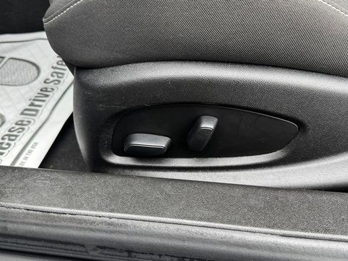 Used 2019 Chevrolet Camaro LT image 11