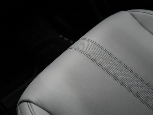 New 2025 Honda Pilot EX-L image 28