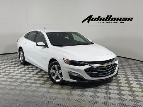 Used 2023 Chevrolet Malibu LS w/ Driver Confidence Package FWD image 1