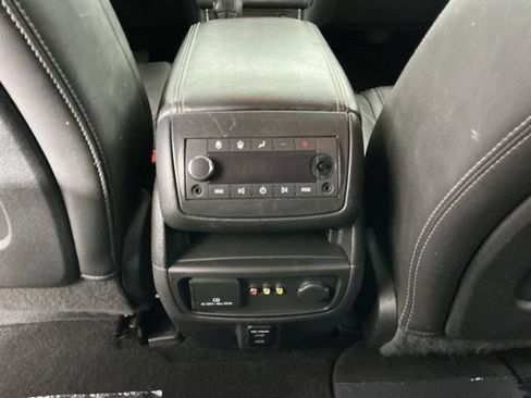 Used 2015 GMC Acadia SLT AWD/4WD image 24