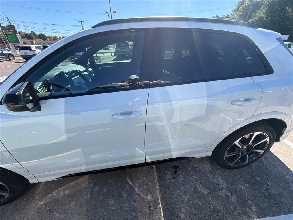 Used 2025 Audi Q3 2.0T Premium Plus AWD/4WD image 13