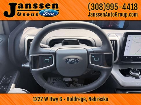 Used 2025 Ford Expedition Max Active AWD/4WD image 22