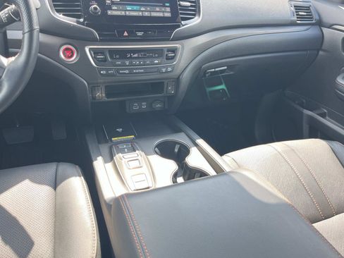 Used 2024 Honda Passport TrailSport image 18