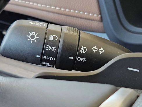 Used 2026 Toyota Grand Highlander AWD image 27