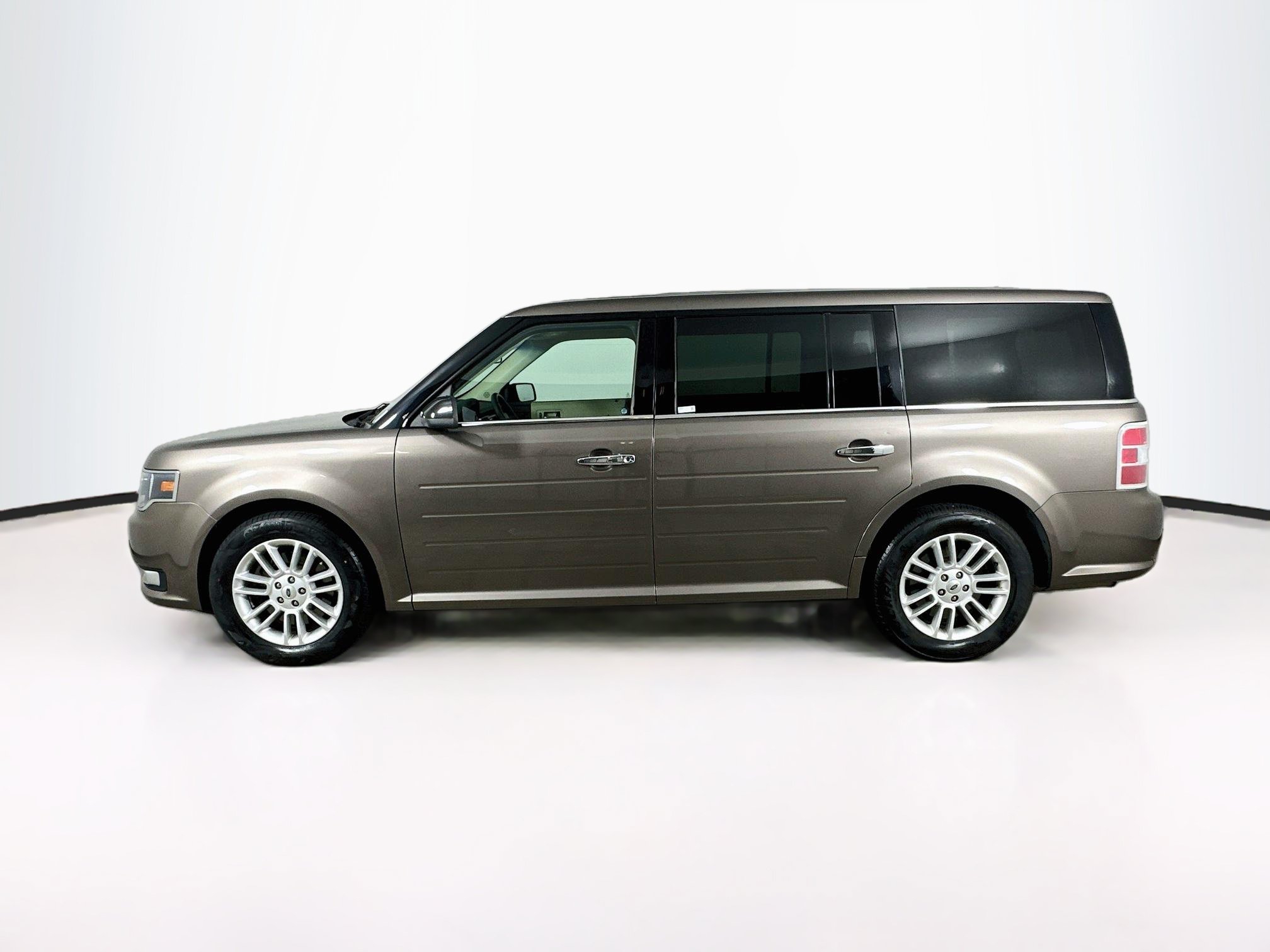 Used 2019 Ford Flex SEL w/ Equipment Group 202A FWD image 4