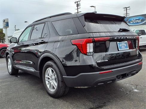 New 2025 Ford Explorer Active image 4