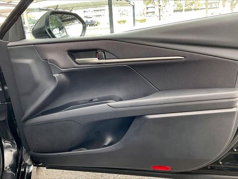 Used 2025 Toyota Camry SE image 20