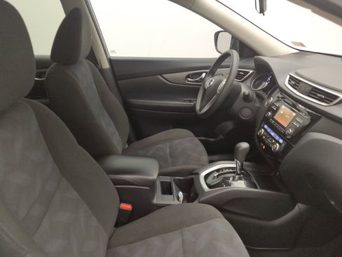Used 2016 Nissan Rogue SV FWD image 21