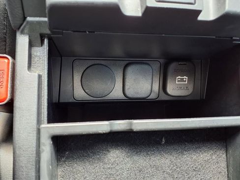 Used 2017 MAZDA MAZDA3 Sport image 18