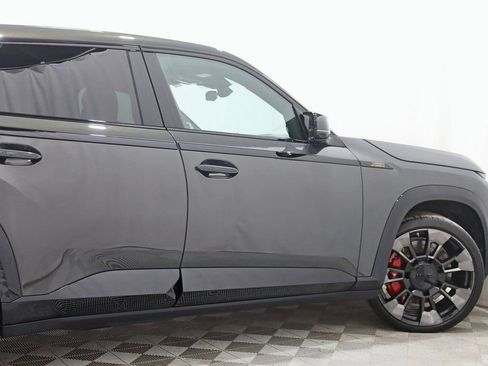 Used 2023 BMW XM Base image 9