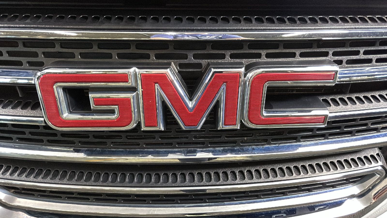 Used 2017 GMC Terrain SLT w/ Open Road Package FWD image 8