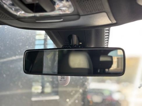 Used 2020 Mercedes-Benz GLB 250 4MATIC image 63